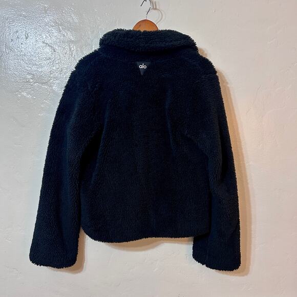 Alo Yoga Womens Black Faux Fur Jacket Size Small Perfect for Fall/Winter - Picture 3 of 7